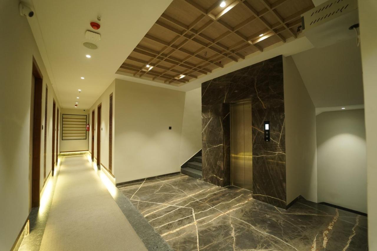 Hotel Laksh Raipur  Bagian luar foto